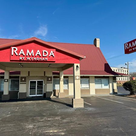 Ramada By Wyndham Lumberton Hotel ภายนอก รูปภาพ