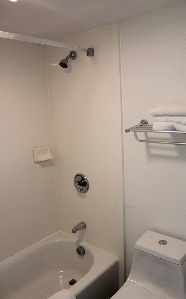 Ramada By Wyndham Lumberton Hotel ภายนอก รูปภาพ