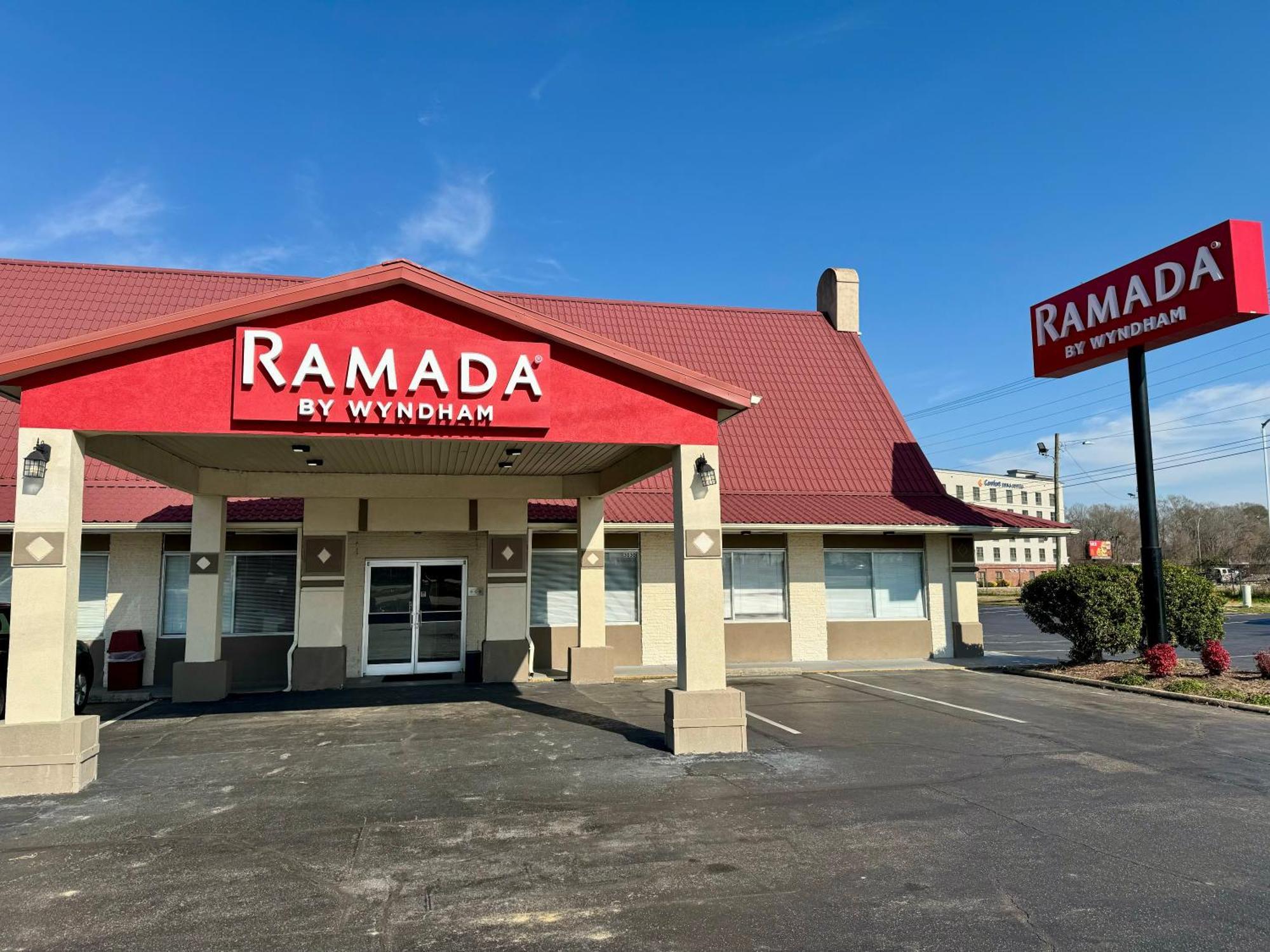 Ramada By Wyndham Lumberton Hotel ภายนอก รูปภาพ