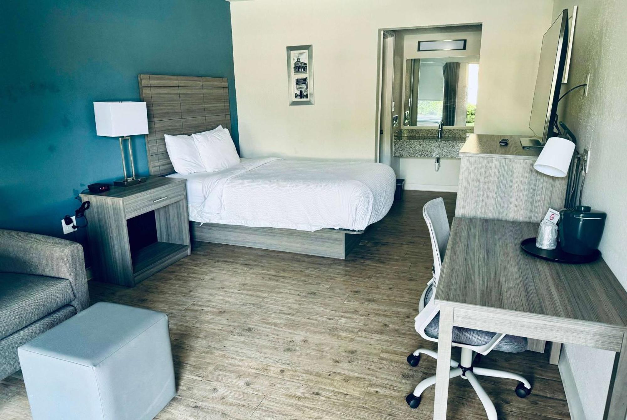 Ramada By Wyndham Lumberton Hotel ภายนอก รูปภาพ